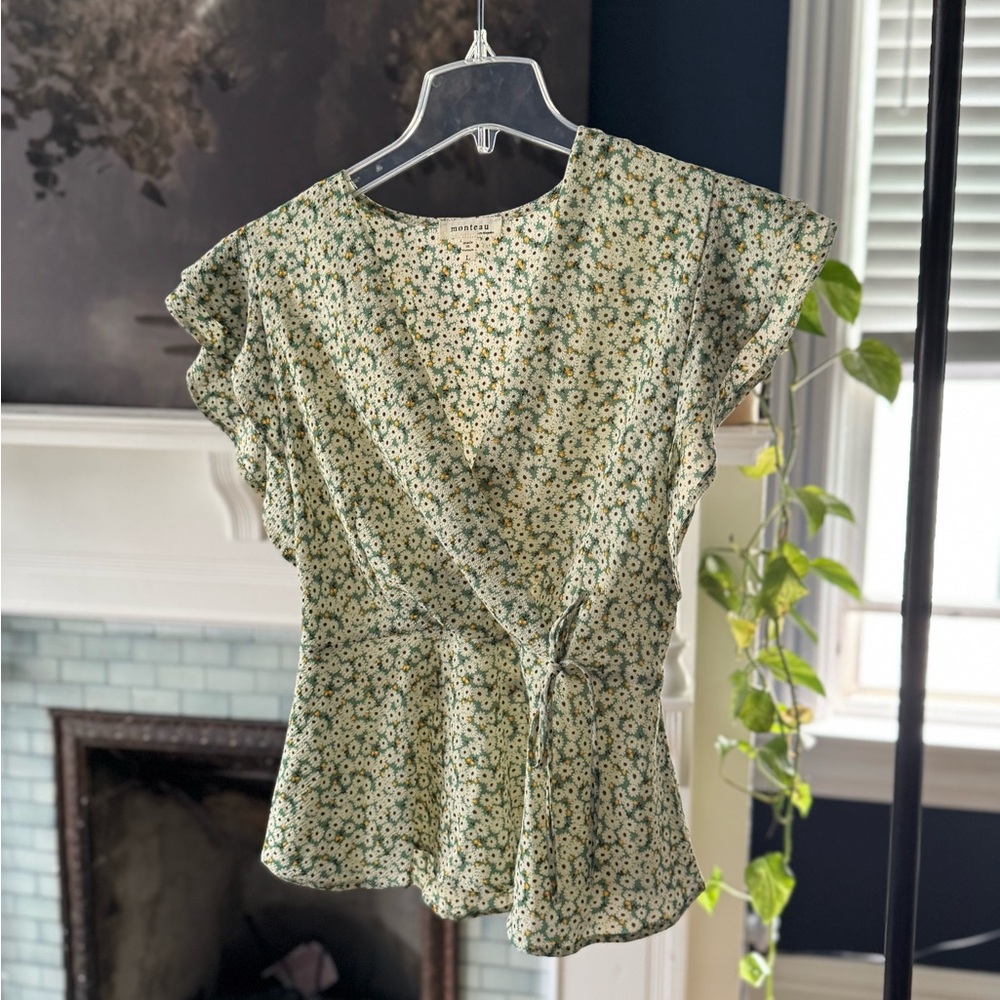 Monteau Green Floral Ruffle Blouse